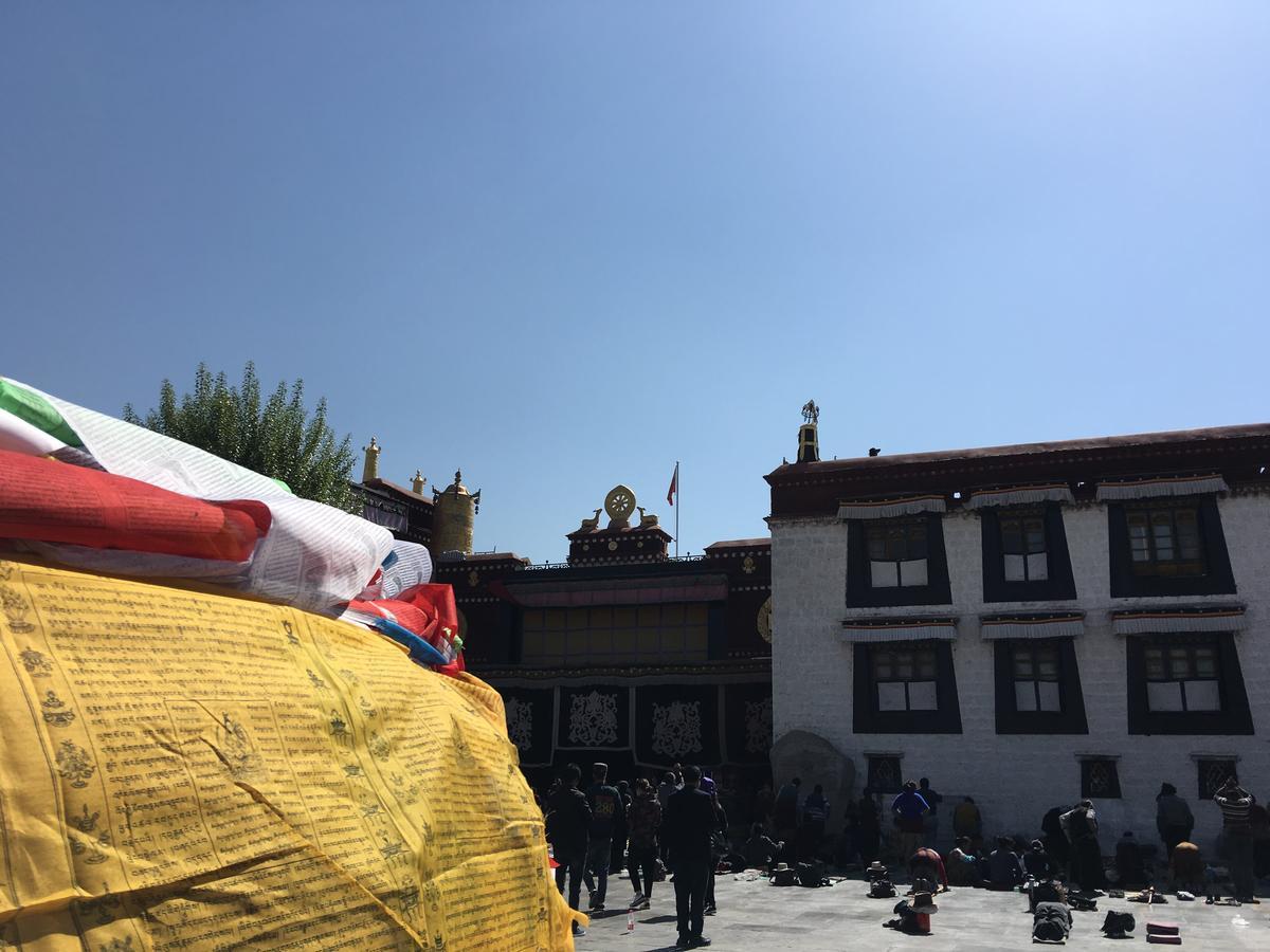 Vienna International Hotel Lhasa Potala Palace Exterior foto